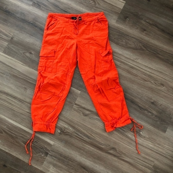 Rue21 Lenin blend orange cropped cargo pants size small - Picture 1 of 6